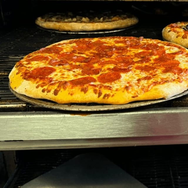 X Large Pizza.